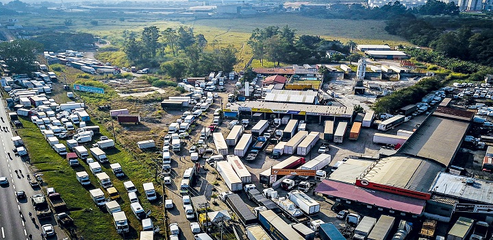 movimento para uma greve dos caminhoneiros na próxima semana ganhou adesão da Confederação Nacional dos Trabalhadores em Transporte e Logística