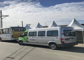 Campos-RJ: Vans voltam a circular no Centro no primeiro dia útil de governo