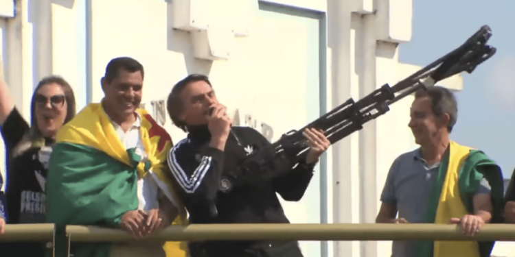Jair Bolsonaro - Porte de Armas