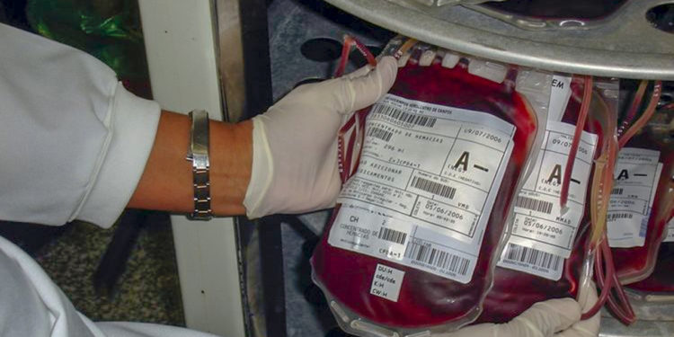 Estoque de sangue no Hemocentro