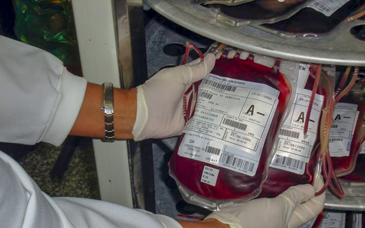 Estoque de sangue no Hemocentro