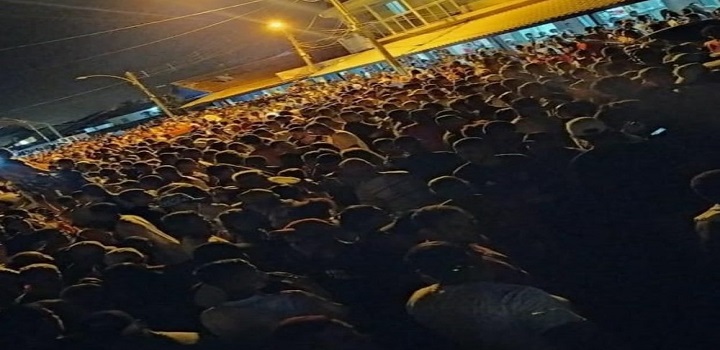 Aglomeracao carnaval guaxindiba