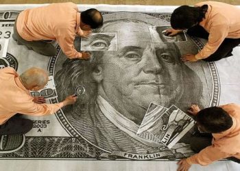 Dólar se desvaloriza com a pandemia