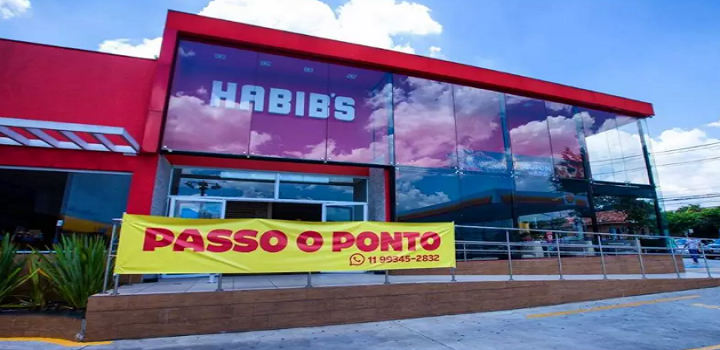clientes e internautas foram surpreendidos com um anúncio da rede Habib's: "Passo o ponto", junto com um número de telefone.