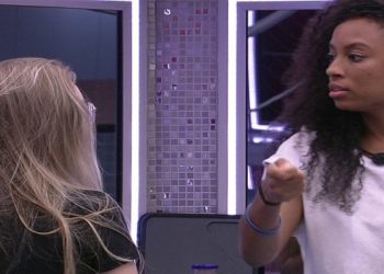 Deputado do PSL que emprega a ex-esposa de Bolsonaro denuncia participante negra do BBB pelo que ele classificou de "um caso claro de racismo