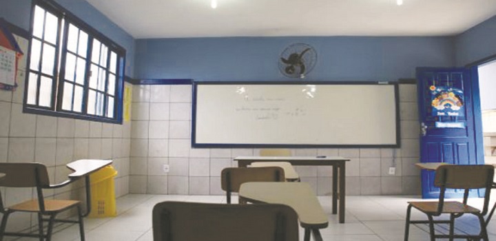 Sepe\Campos é contra retorno das aulas antes que todos os profissionais da Educação sejam vacinados