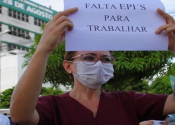 Entre as principais ‘faltas’ identificadas nos serviços de saúde, estão a falta de máscaras N95 (ou equivalente), assim como de outros equipamentos de proteção individual (EPIs);