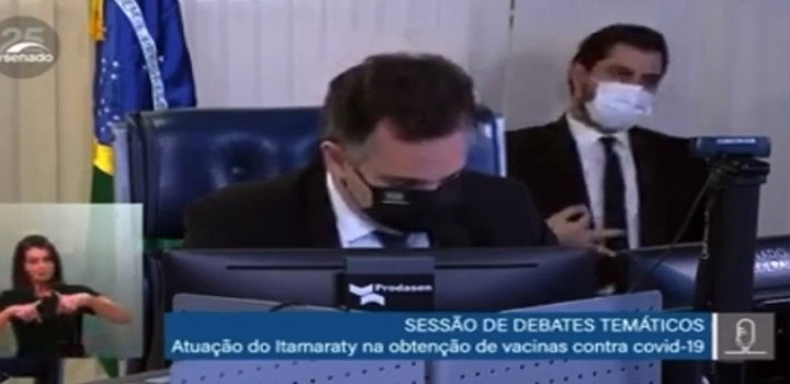 Gesto de Filipe Martins passou a ser usado por extremistas e foi adicionado a uma lista de símbolos de ódio