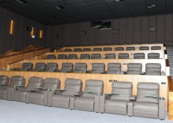 Campos libera abertura de salas de cinema