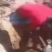 fAMÍLIA CAVA SEPULTURA EM MAGÉ PARA ENTERRAR A MÃE