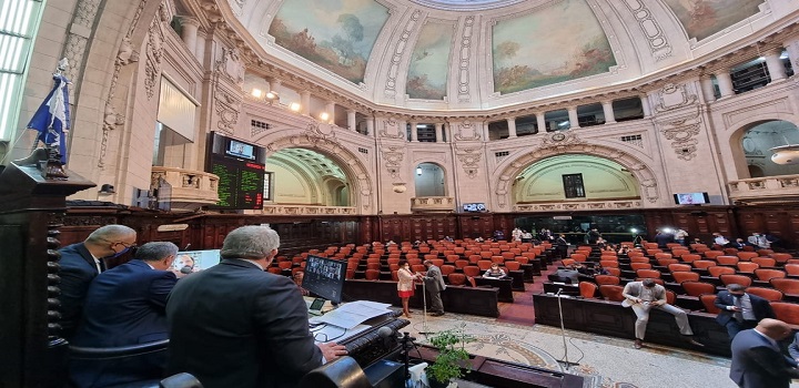 Alerj aprova superferiado