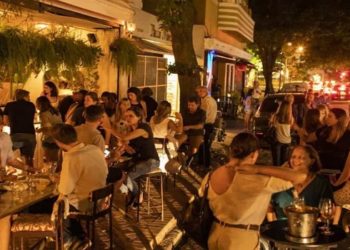 Bares do Rio terão que fechar às 17h, decide presidente do TJ