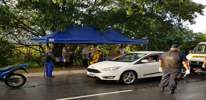 Barreira sanitária em Macaé