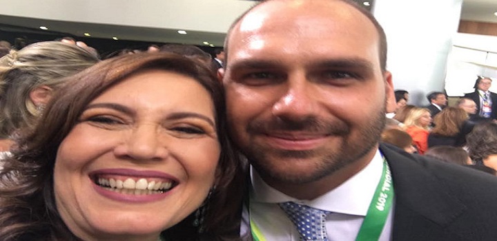 Deputada que preside a CCJ chamou policial que atirou em colegas de ‘herói’, enquanto filho do presidente afirmou que o ‘sistema ditatorial vai mudar’