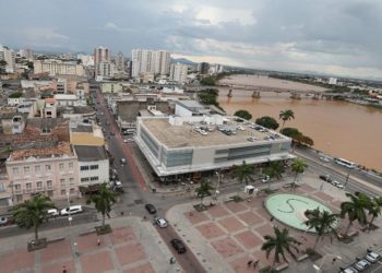 Campos decreta lockdown
