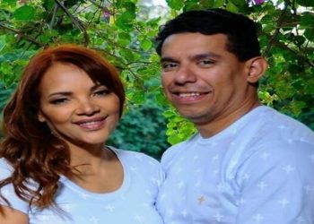primeira delegada a coordenar as investigações do caso Flordelis, Bárbara Lomba Bueno, disse, na terça-feira (30), que acredita que a disputa de poder tenha sido a motivação do assassinato do marido da parlamentar, o pastor Anderson do Carmo