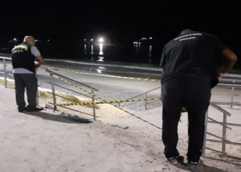 Cidades da Região dos Lagos poibem acesso às praias