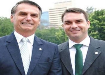 Jair Bolsonaro e Flávio Bolsonaro compra de mansão
