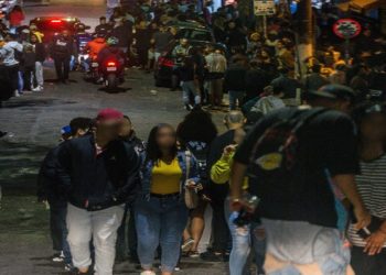 Aumento da Covid em jovens