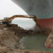 Remoção do navio no Canal de Suez 'pode levar semanas',