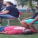 Pacientes esperam no chão em hospital de rio das ostras