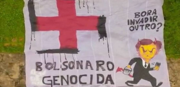 Grupo é preso por chamar Bolsonaro de genocida no DF
