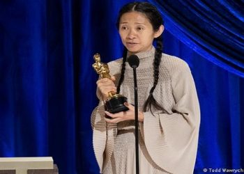 estrada da cineasta Chloé Zhao até Hollywood foi longa