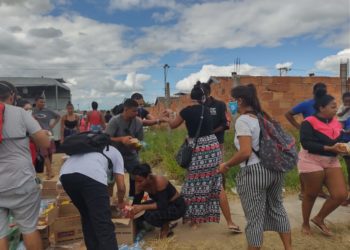 Distribuição de comida em Campos-RJ