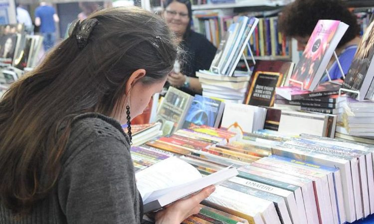 Abril, mês do livro
