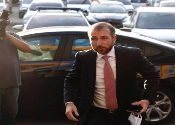 Representante de dr. Jairinho afirmou que objetivo é 'evitar conflito de interesse' depois que a mãe do menino decidiu trocar de escritório