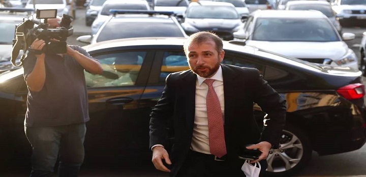 Representante de dr. Jairinho afirmou que objetivo é 'evitar conflito de interesse' depois que a mãe do menino decidiu trocar de escritório