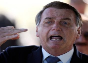 Bolsonaro também voltou a defender o uso de medicamentos não aprovados pela OMS no combate ao vírus