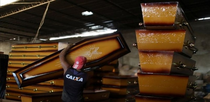 Aumento da demanda de caixões na pandemia
