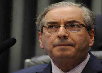 Com a decisão, ex-presidente da Câmara poderá deixar de usar tornozeleira eletrônica, mas seu passaporte seguirá retido