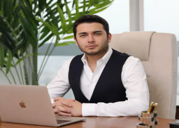 plataforma e o CEO, Faruk Fatih Ozer estão sendo investigados por roubo e fraude pelas autoridades do país.
