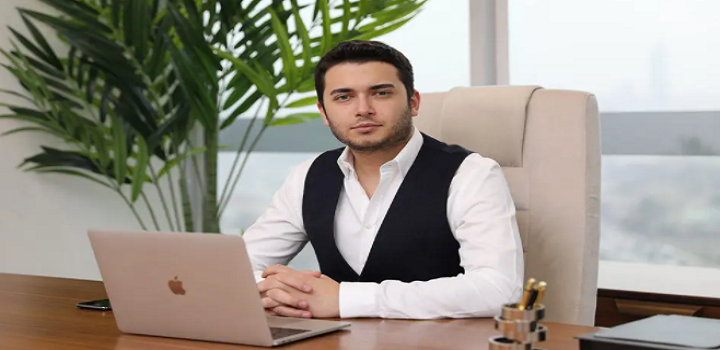 plataforma e o CEO, Faruk Fatih Ozer estão sendo investigados por roubo e fraude pelas autoridades do país.