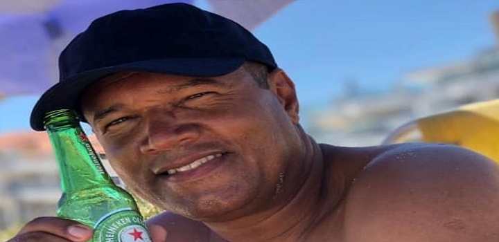 Marco Antônio dos Santos, de 51 anos, foi alvo de tiros por homens que estavam em um veículo na Rua José Ferreira Murro, Miguel Couto.