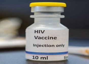 Cientistas do Centro Gamaleya, na Rússia, estimam que a vacina contra o HIV estará pronta em até dois anos. Imunizante usa RNA mensageiro e pode representar um marco global na luta contra a doença.