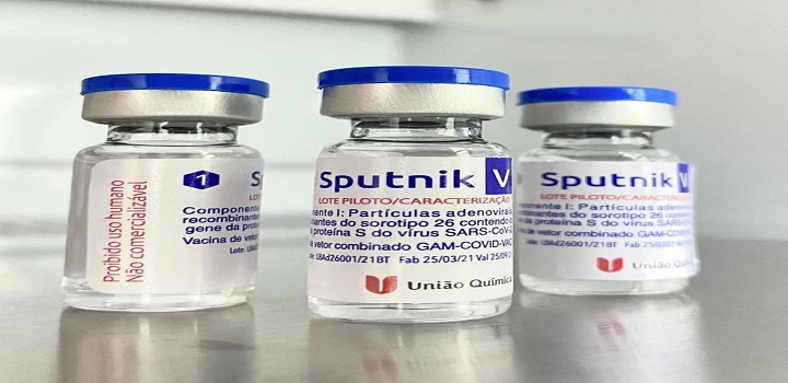 Imagem de frascos da vacina Sputnik V feita no Brasil divulgada pela Embaixada da Rússia no Brasil — Foto: Reprodução/Facebook/Embaixada da Rússia no Brasil