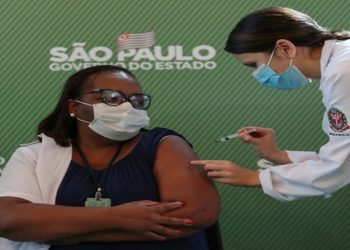 Fiocruz: Pela primeira vez desde julho de 2020, todo o país está fora da zona de alerta para Covid-19