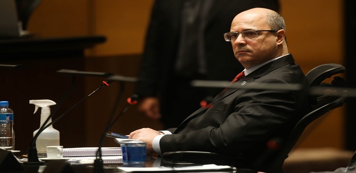 Governador afastado teria até dia 23 para apresentar alegações finais, mas presidente do Tribunal de Justiça autorizou adiamento.
