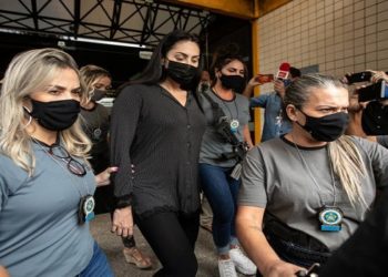 Mensagem foi enviada a funcionária antes de ela ser ouvida pela segunda vez e admitir ter presenciado Henry sair do quarto com 'cara de apavorado' e mancando após levar 'chutes' e 'bandas' de Dr. Jairinho