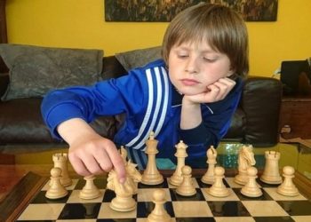 Menino prodígio do xadrez Frederick Waldhausen Gordon já tem uma vitória notável em seu breve currículo.