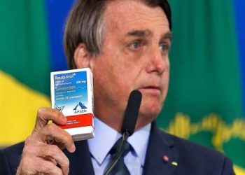 YouTube removeu ao menos 11 vídeos do presidente Jair Bolsonaro (sem partido) que faziam menção à cloroquina.
