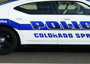 Colorado Springs: Atirador atira em seis pessoas mortas e a si mesmo em festa de aniversário