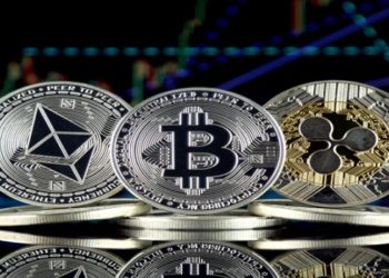 Bitcoin sofre para recuperar seu recorde histórico, o mercado de altcoins imprime novos ganhos diários com diversos criptoativos explodindo em valorização e deixando os lucros do BTC para trás.