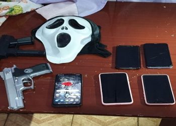 Ordem de internação compulsória foi cumprida pela Polícia Civil, na manhã deste domingo (23). Estudante de 19 anos foi detida na sexta (21), em operação que teve apoio do Ministério da Justiça e policiais dos EUA.