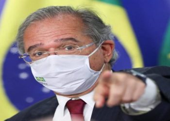 Reforma administrativa não é questão de ideologia, mas de 'sobrevivência financeira', diz Guedes