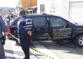 Professora e diretora baleadas e mortas por bandidos