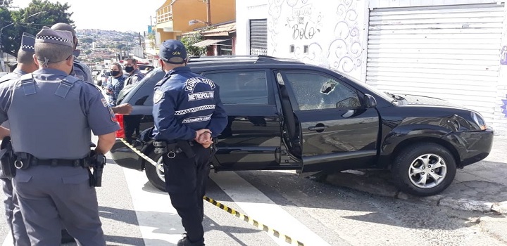 Professora e diretora baleadas e mortas por bandidos